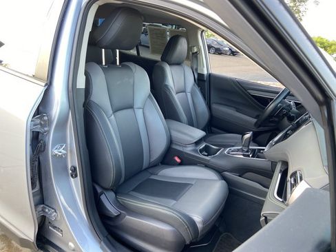 Used 2025 Subaru Outback Onyx Edition AWD/4WD image 20