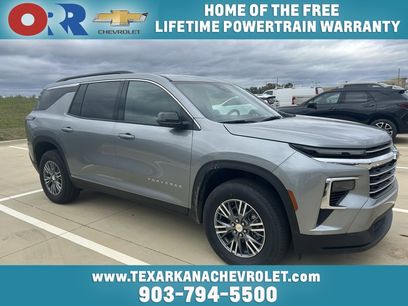 Used 2025 Chevrolet Traverse LT w/ Driver Confidence Package