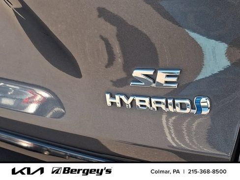 Used 2022 Toyota RAV4 SE w/ Convenience Package AWD/4WD image 33