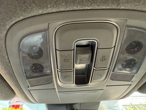Used 2019 Hyundai Santa Fe Limited FWD image 23