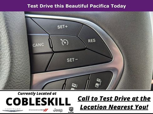 New 2026 Chrysler Pacifica Select image 21