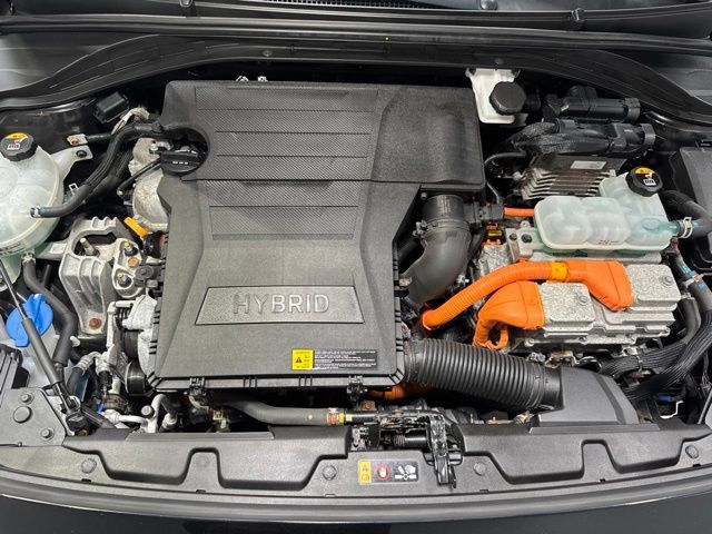Used 2018 Hyundai Ioniq Blue FWD image 9
