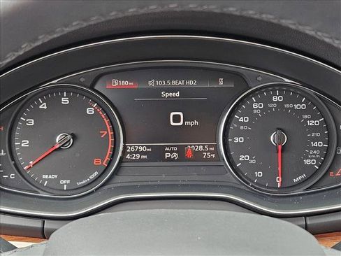 Used 2023 Audi Q5 2.0T Premium w/ Convenience Package AWD/4WD image 11
