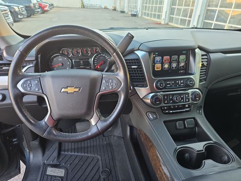 Used 2019 Chevrolet Tahoe LT AWD/4WD image 16