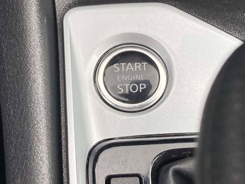 Used 2025 Nissan Altima 2.5 SV image 24