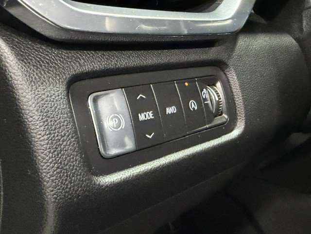 Certified 2026 GMC Acadia Elevation w/ Elevation Premium Package AWD/4WD image 11