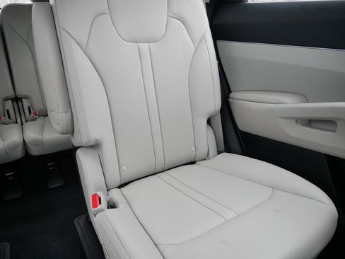 Used 2023 Kia Sorento X-Line EX image 14