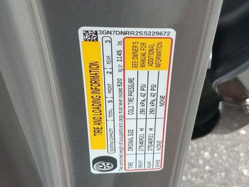 New 2025 Chevrolet Equinox EV LT image 49