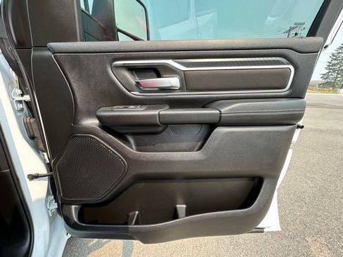Used 2025 RAM 1500 Big Horn AWD/4WD image 39