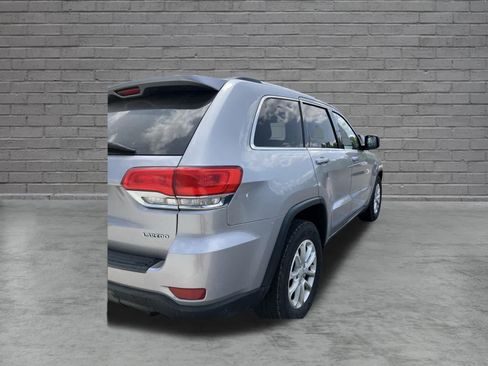 Used 2014 Jeep Grand Cherokee Laredo w/ 18" Wheel & 8.4" Radio Group AWD/4WD image 7