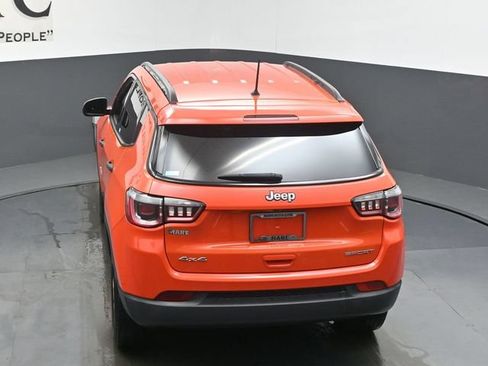 Used 2018 Jeep Compass Sport w/ Cold Weather Group AWD/4WD image 57