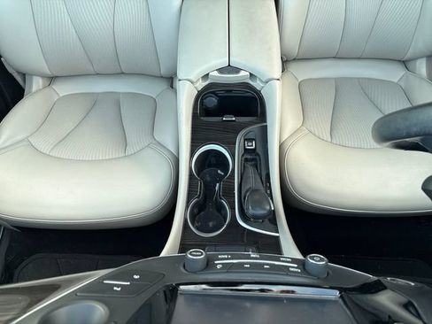 Used 2020 Buick Envision Preferred AWD/4WD image 9