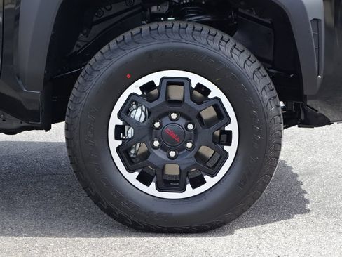 New 2025 Toyota Tacoma TRD Off-Road image 4