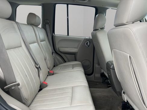 Used 2005 Jeep Liberty Limited image 23