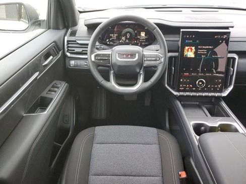 New 2025 GMC Acadia Elevation image 18