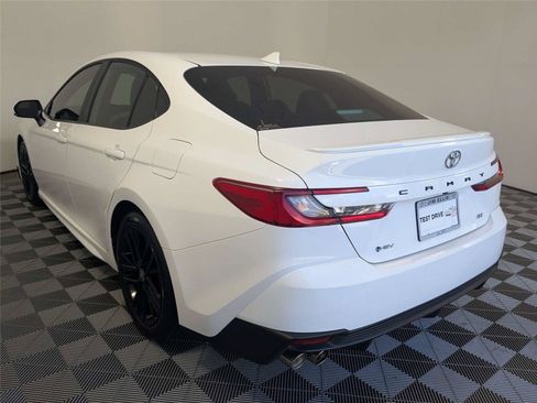 Certified 2025 Toyota Camry SE FWD image 9