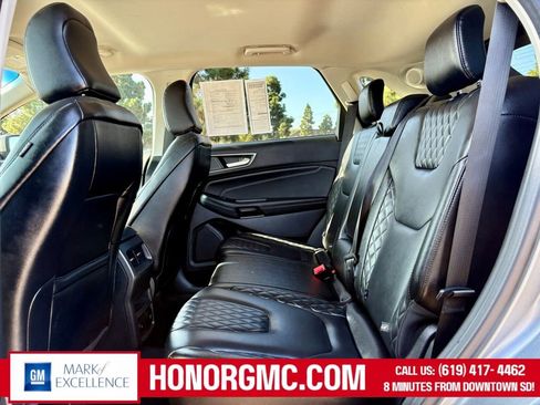 Used 2024 Ford Edge Titanium image 17
