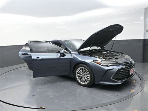 Used 2021 Toyota Avalon Limited w/ Advanced Safety Package image 35