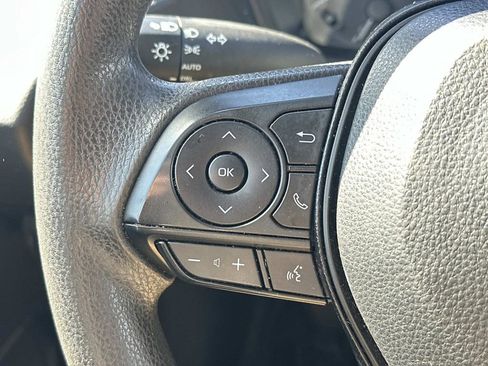 Used 2025 Toyota Corolla LE FWD image 22
