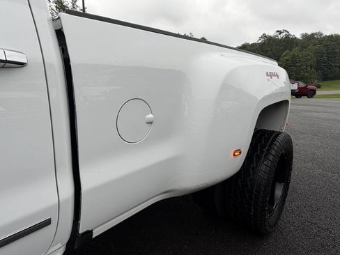 Used 2017 Chevrolet Silverado 3500 High Country w/ Duramax Plus Package AWD/4WD image 8