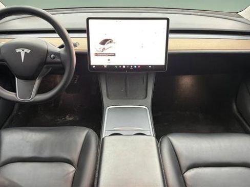 Used 2021 Tesla Model 3 Long Range image 7