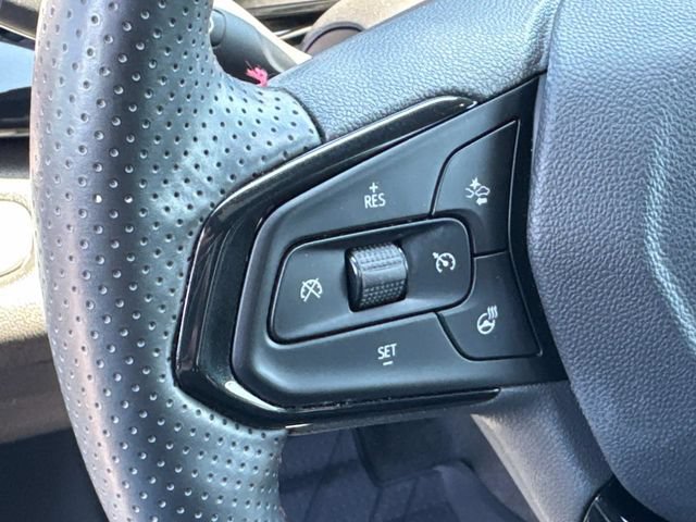Used 2025 Chevrolet Trax RS w/ Driver Confidence Package FWD image 27