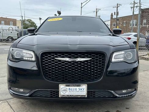 Used 2016 Chrysler 300 S RWD image 2