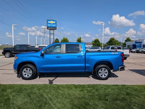 Used 2025 Chevrolet Silverado 1500 LT AWD/4WD image 9