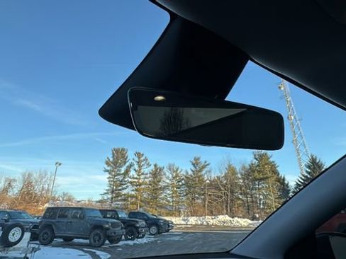 Used 2026 Tesla Model Y Long Range image 25