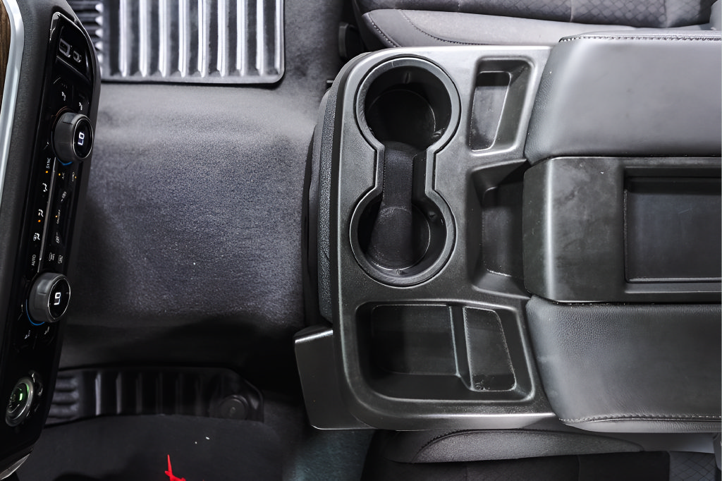 Used 2023 Chevrolet Silverado 1500 LT AWD/4WD image 17
