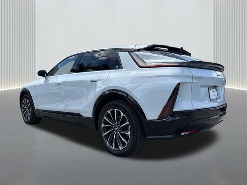 New 2027 Cadillac Lyriq Sport RWD image 7
