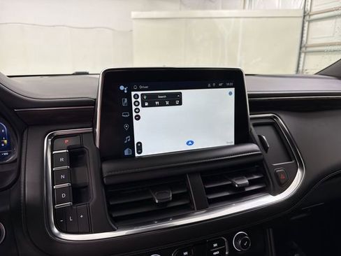 Certified 2024 Chevrolet Suburban LT w/ LT Signature Package image 31