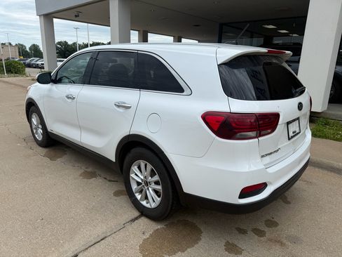 Used 2020 Kia Sorento LX AWD/4WD image 8