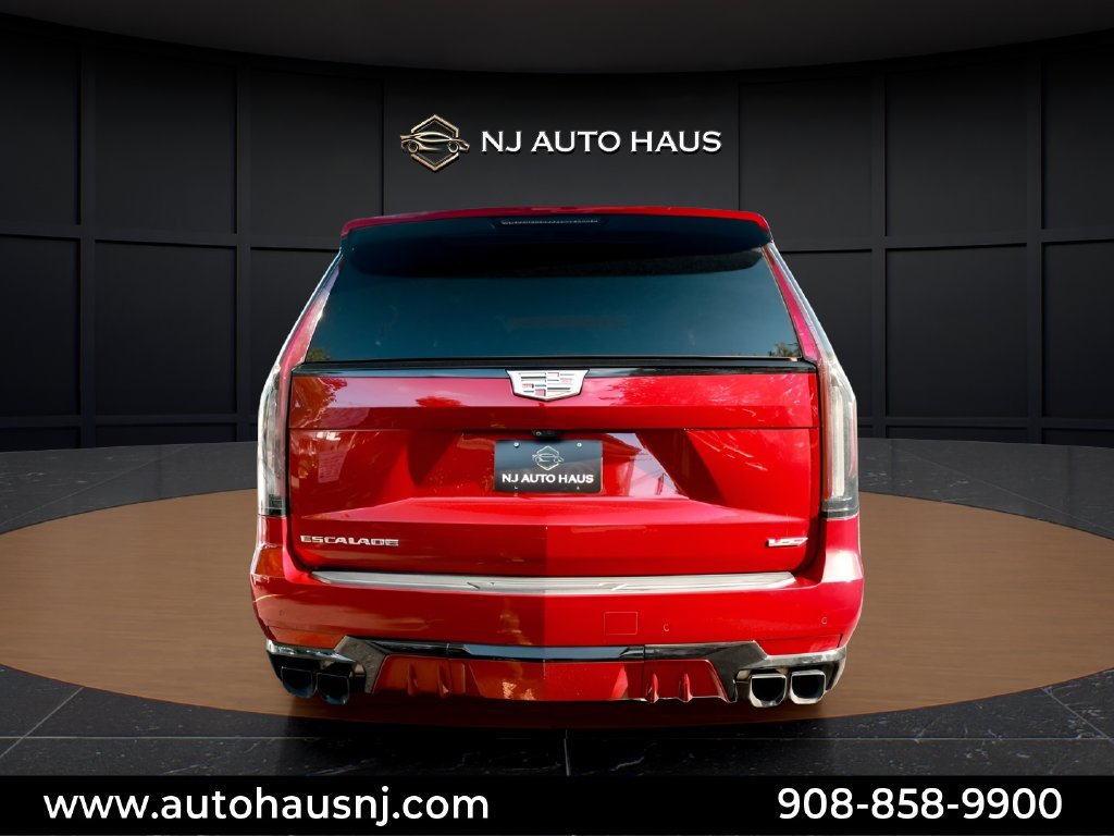 Used 2023 Cadillac Escalade ESV V AWD/4WD image 12