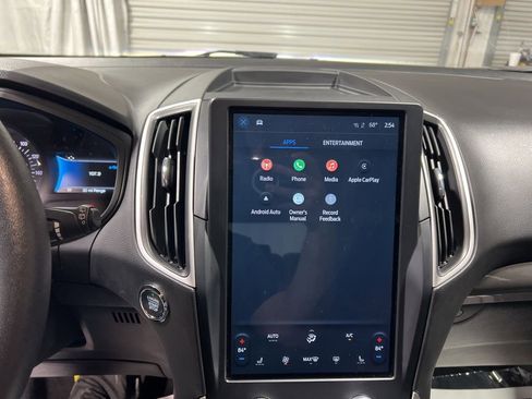 Used 2024 Ford Edge SEL image 36