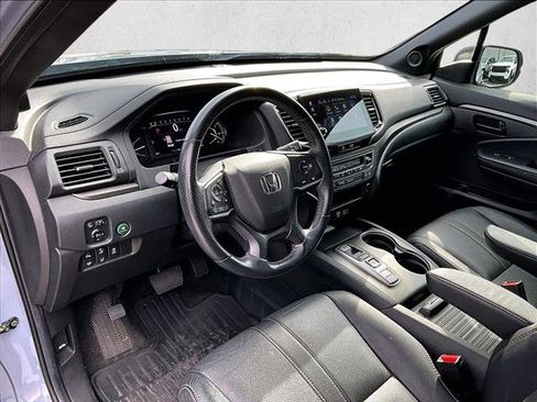 Used 2022 Honda Passport TrailSport image 14