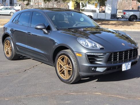 Used 2017 Porsche Macan image 2
