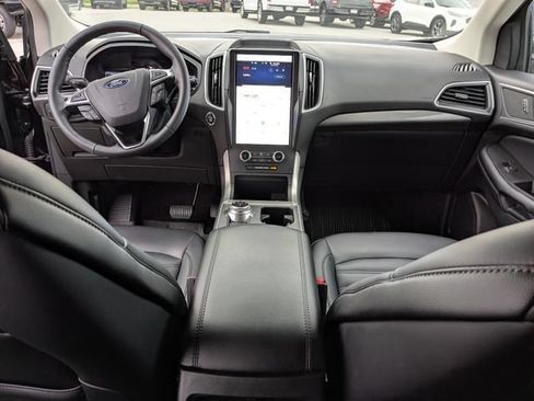 Used 2024 Ford Edge SEL w/ Convenience Package AWD/4WD image 5