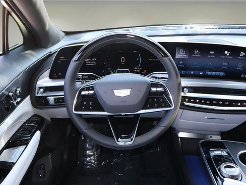 New 2026 Cadillac Lyriq Luxury image 15