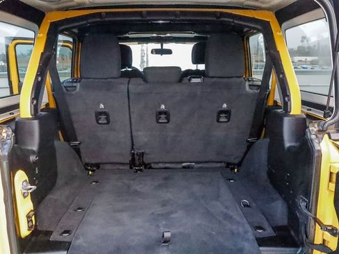 Used 2021 Jeep Wrangler Unlimited Sport image 31