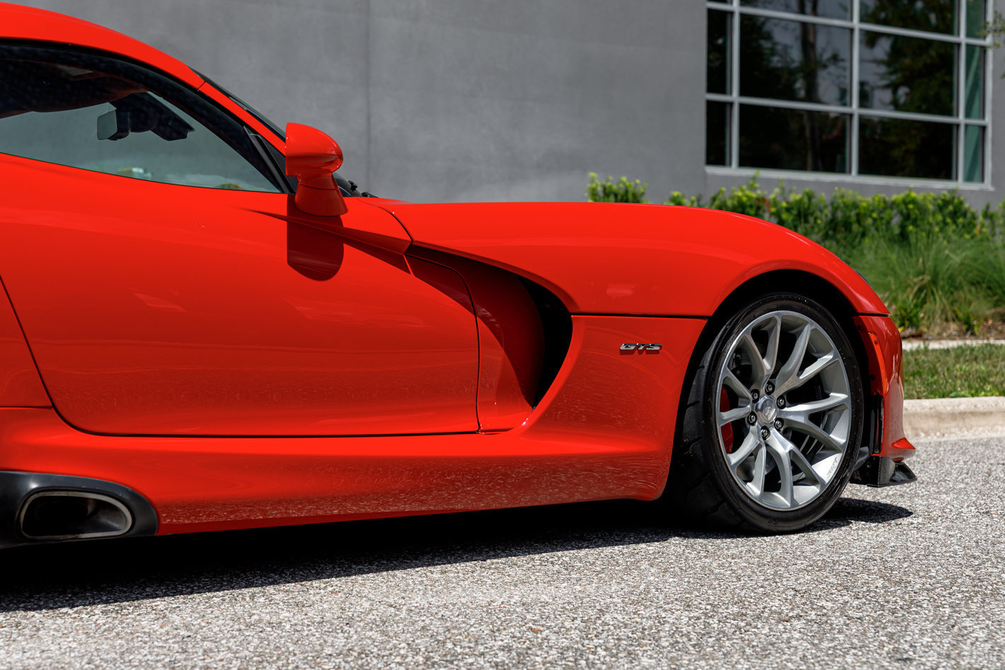 Used 2014 SRT Viper GTS w/ GTS Laguna Interior Package RWD image 19