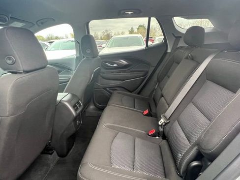 Certified 2023 GMC Terrain SLE w/ Driver Convenience Package AWD/4WD image 17