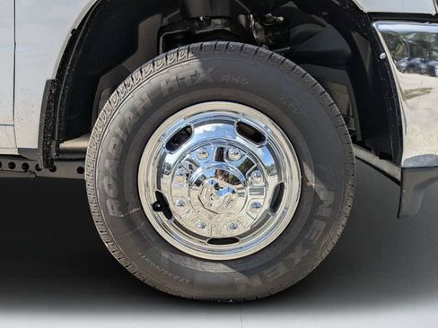 New 2026 RAM 3500 Tradesman w/ Chrome Appearance Group A AWD/4WD image 10