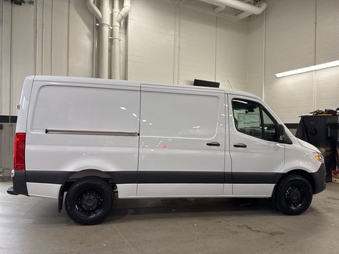 New 2026 Mercedes-Benz Sprinter 2500 image 6