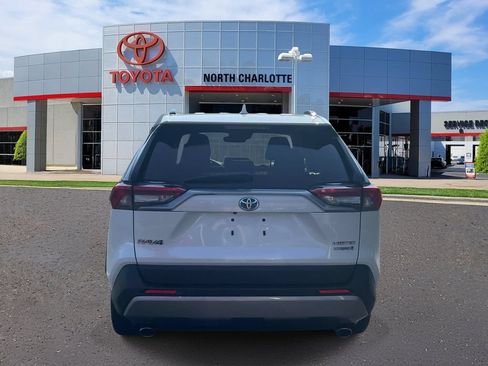 Used 2022 Toyota RAV4 Limited AWD/4WD image 7