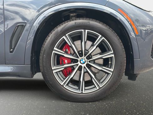 Used 2022 BMW X5 xDrive40i w/ M Sport Package AWD/4WD image 19