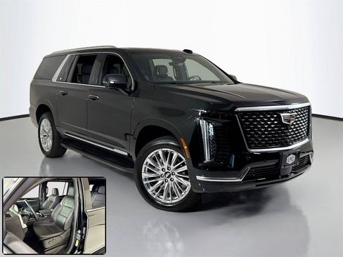 Used 2025 Cadillac Escalade ESV Premium Luxury AWD/4WD image 2