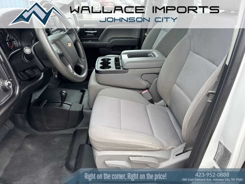 Used 2015 Chevrolet Silverado 3500 W/T AWD/4WD image 5