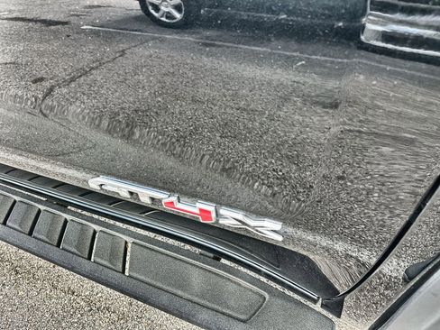 Used 2025 GMC Sierra 1500 AT4X image 5