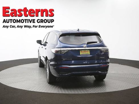 Used 2022 Buick Enclave Avenir w/ Avenir Technology Package AWD/4WD image 40
